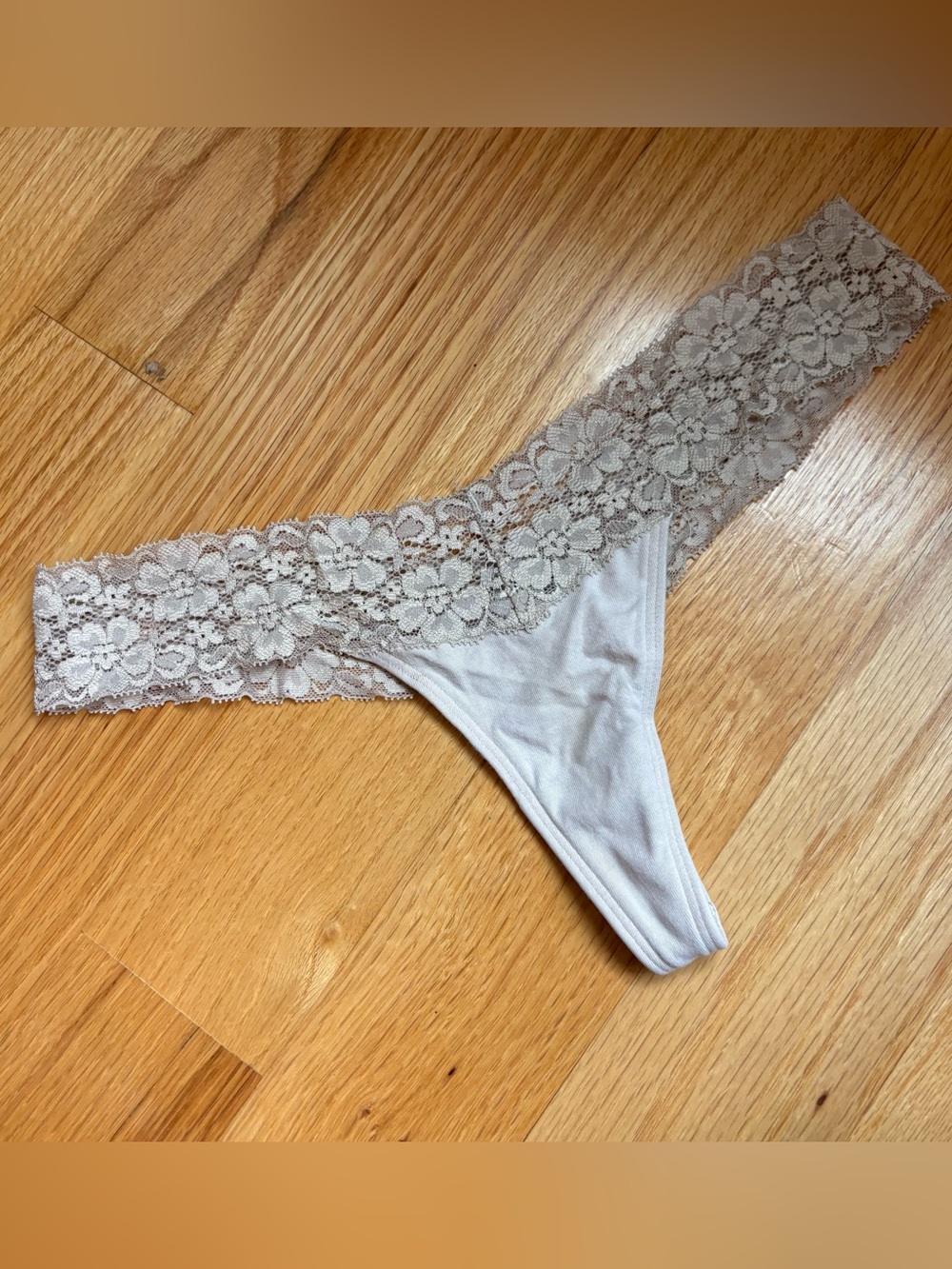 Victoria’s Secret vintage cotton lace thong panty